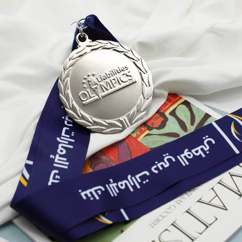  Zinc Alloy 3D Gold Metal Award Marathon Running Sport Medal Ribbon