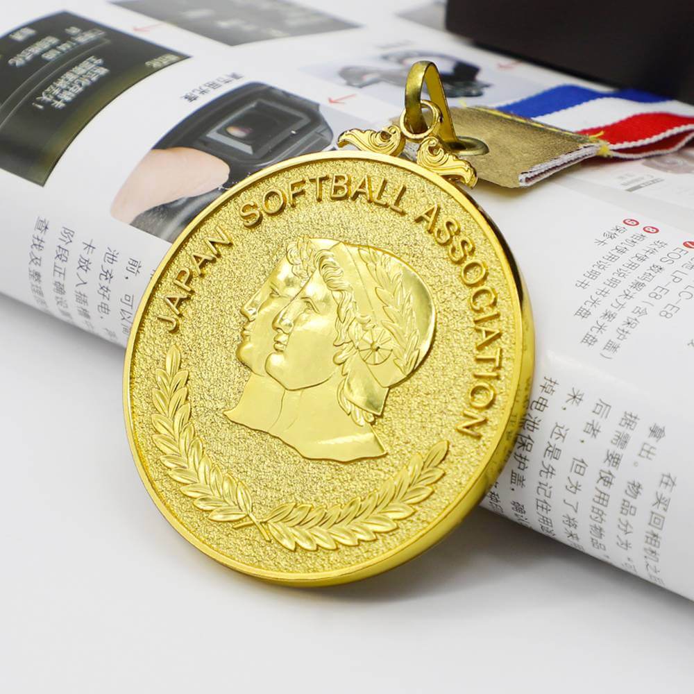 Hot Sale on Amazon Free Design Custom  Metal Award Antique Medal Ribbon 