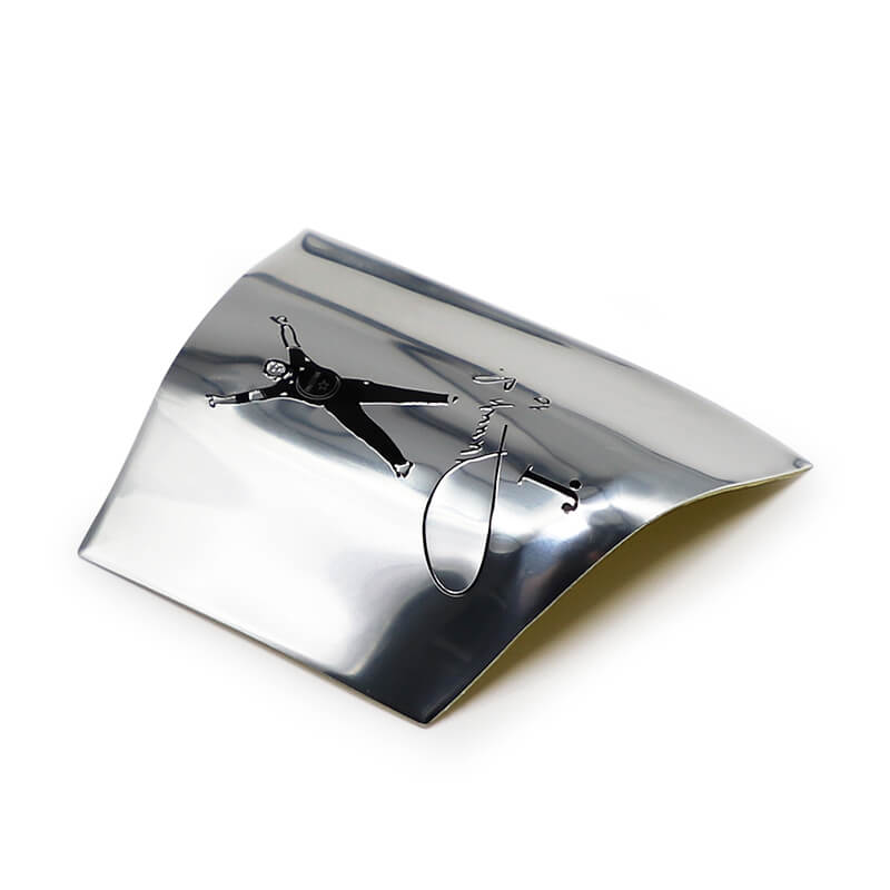 Wholesales mirror finish metal labels free design mirror silver metallic label