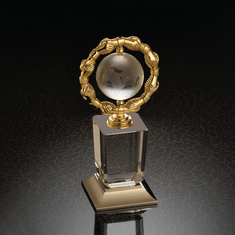 Custom 3D Metal Trophy Factory Design Crystal Glass Trophy 