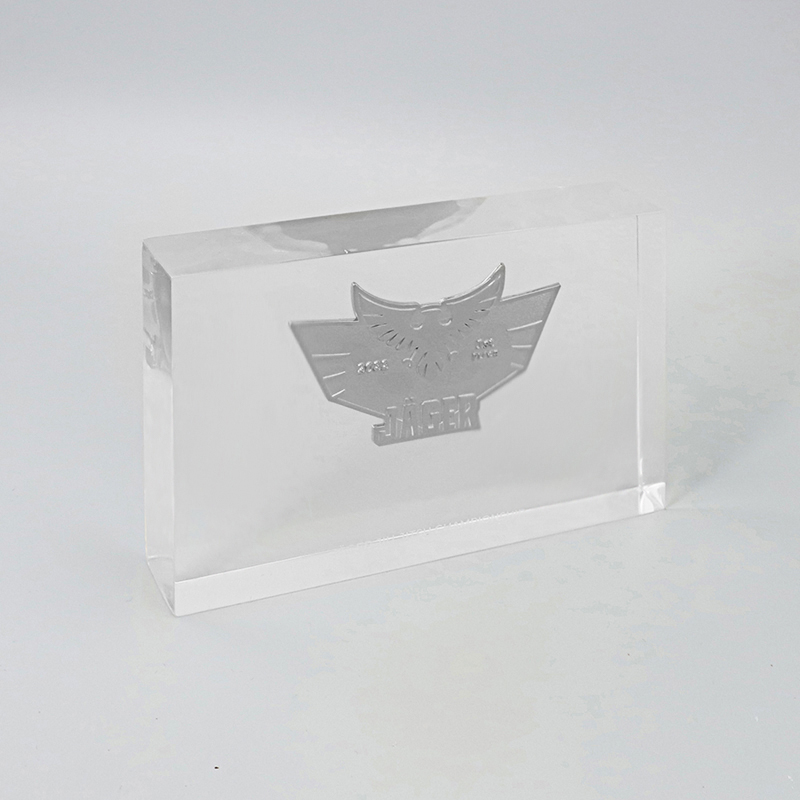 Custom Transparent Resin Decoration Personalize Logo Inlaid Trophy