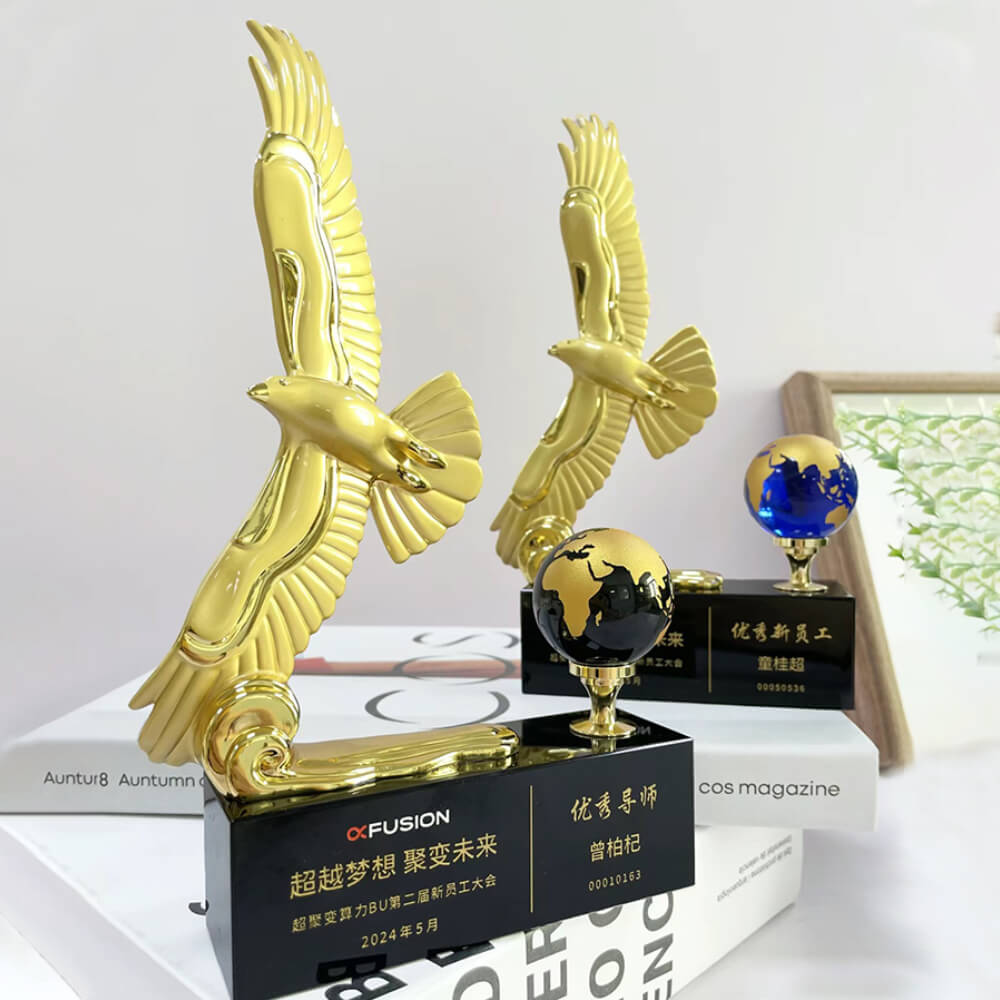 Wholesale Engraved Logo Trophy Earth Factory Customized Cup Trophy for Business 